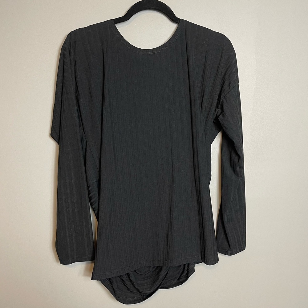 Doe & Rae Black Ribbed Top Size Medium Open Back Wrap Long Sleeve Shirt